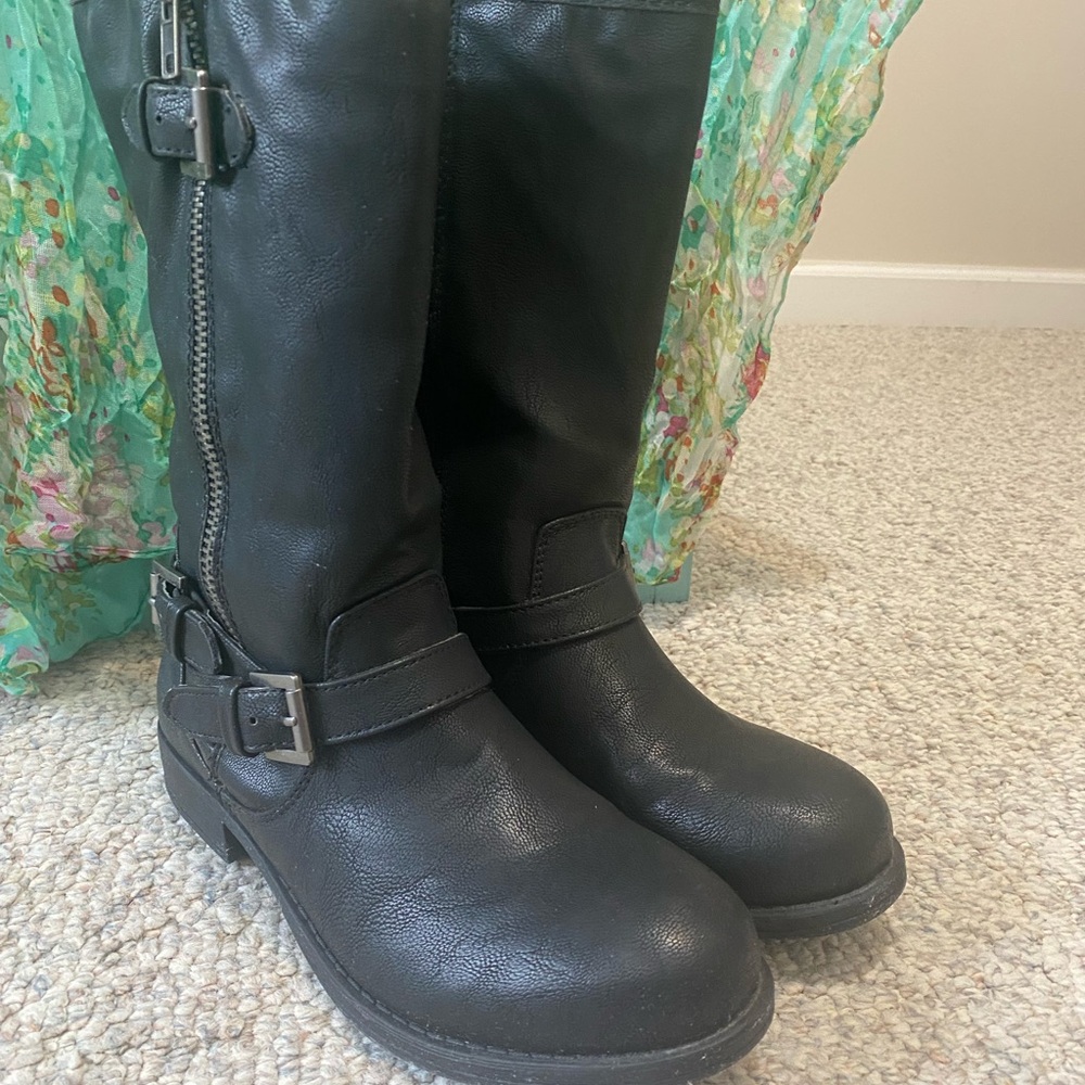 Relativity black moto boots